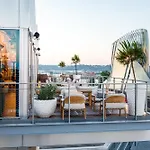 Ξενοδοχείο Renaissance 4*