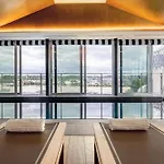 Renaissance Hotel 4*