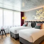 Renaissance Hotel