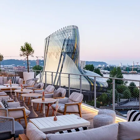 Renaissance Hotel