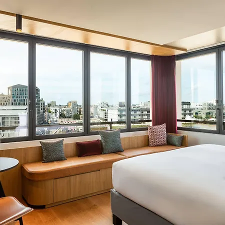 Szálloda Renaissance 4*