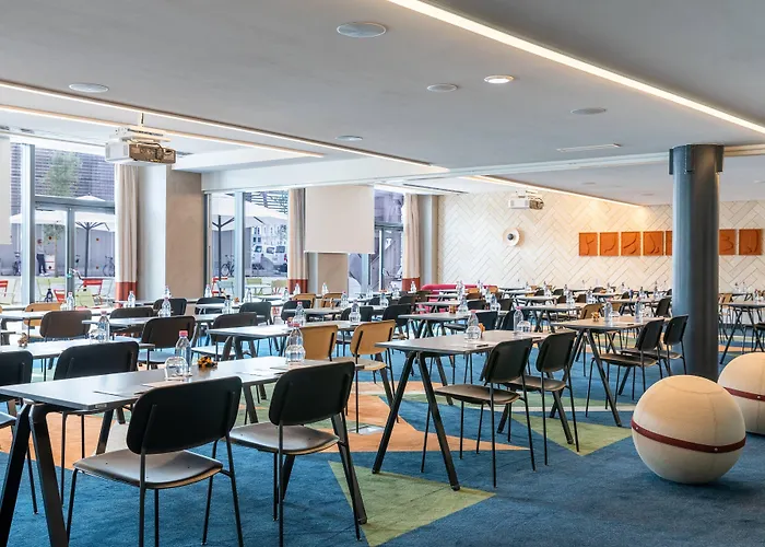 Отель Renaissance