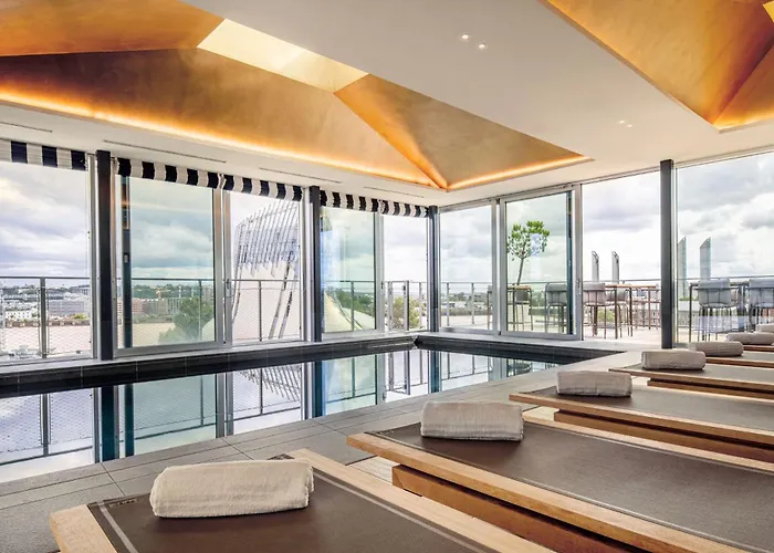 Отель Renaissance