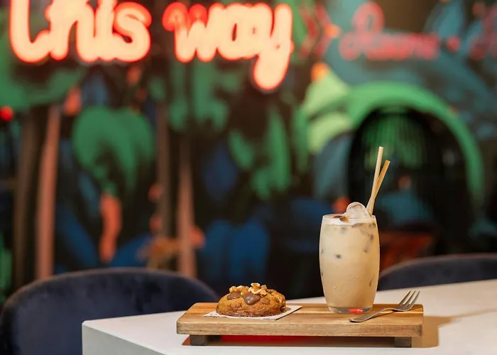 Renaissance Отель 4*