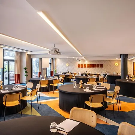 Hotel Renaissance 4*